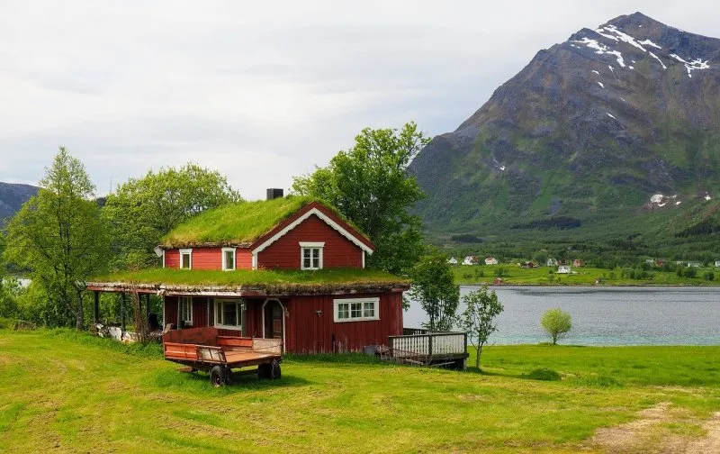 Дом в Норвегии на Холме