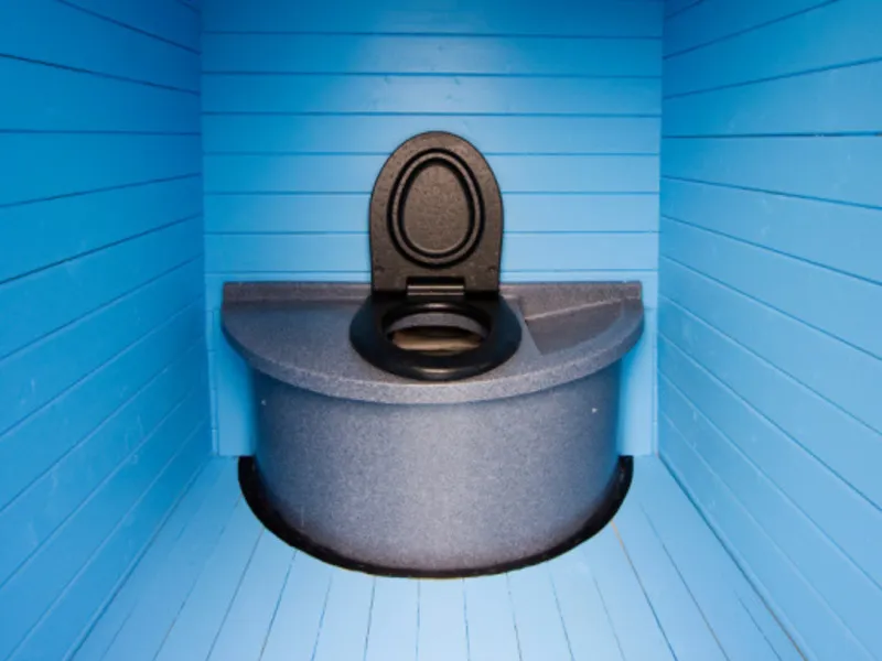 Туалет изнутри торфяного типа - схематическое изображение.