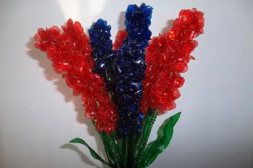 красивые цветы из пластиковых бутылок 4
