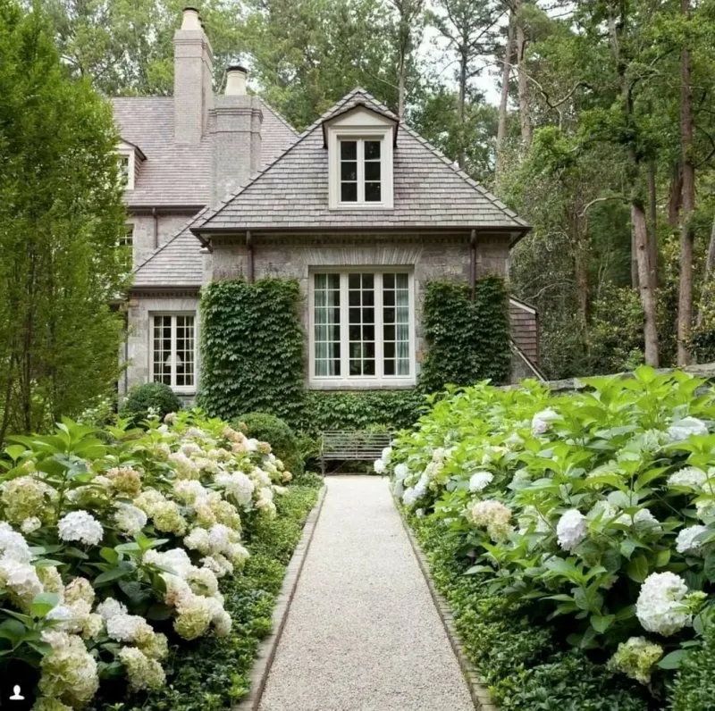 Сад в классическом стиле