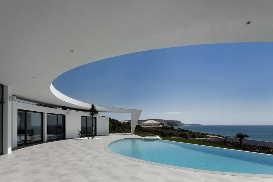Шикарный дом с панорамным видом на океан