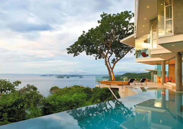 Роскошный дом с панорамным видом на океан